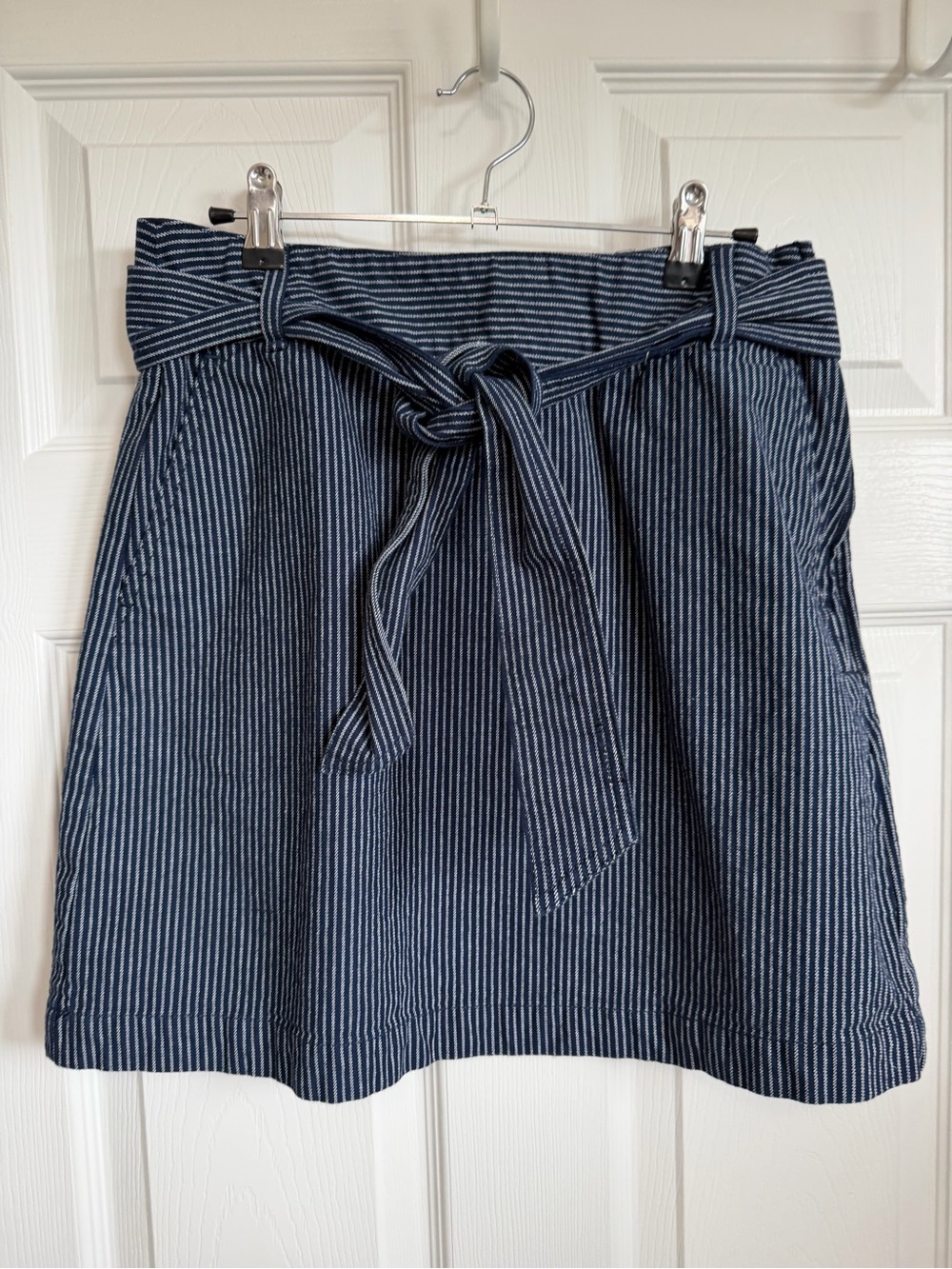 Loft Striped Navy Tie Waist Skirt